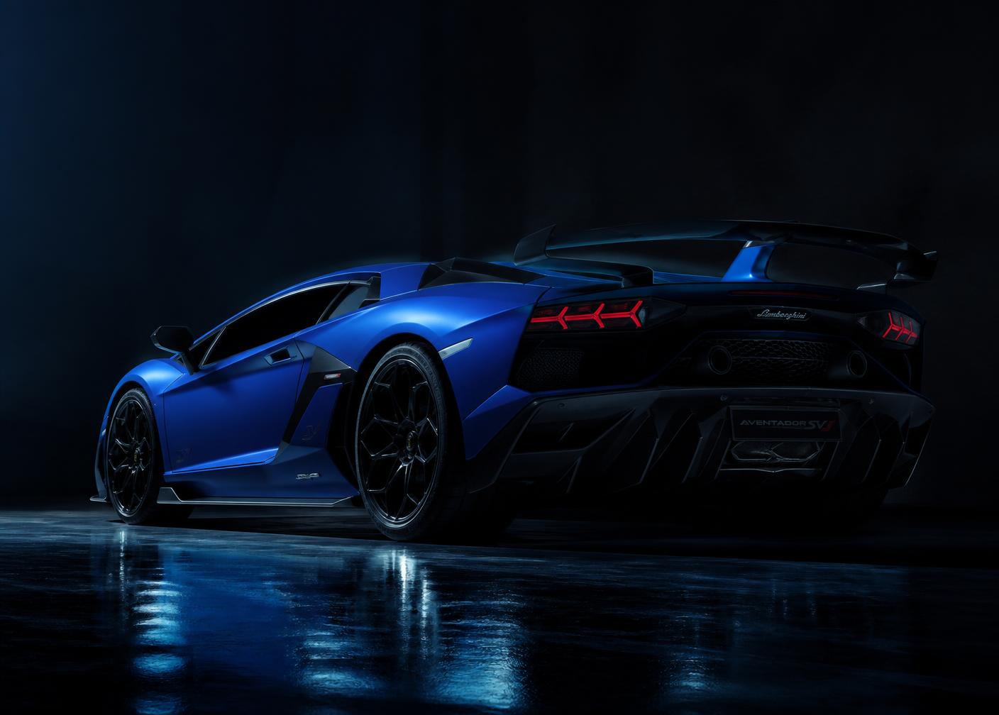 2023 Lamborghini Aventador SVJ